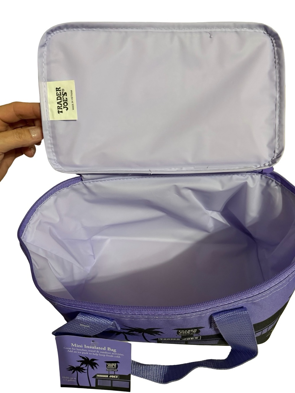 Trader Joe’s Lavender Mini Insulated Bag - Picture 4 of 6
